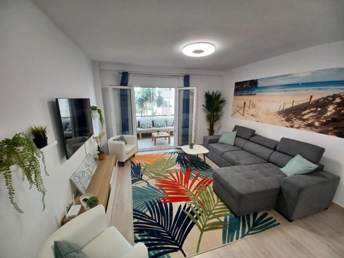 Family Apartment Walking Distance To The Sea And All Amenities Sitio de Calahonda Bagian luar foto