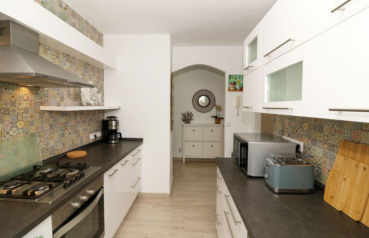 Family Apartment Walking Distance To The Sea And All Amenities Sitio de Calahonda Bagian luar foto