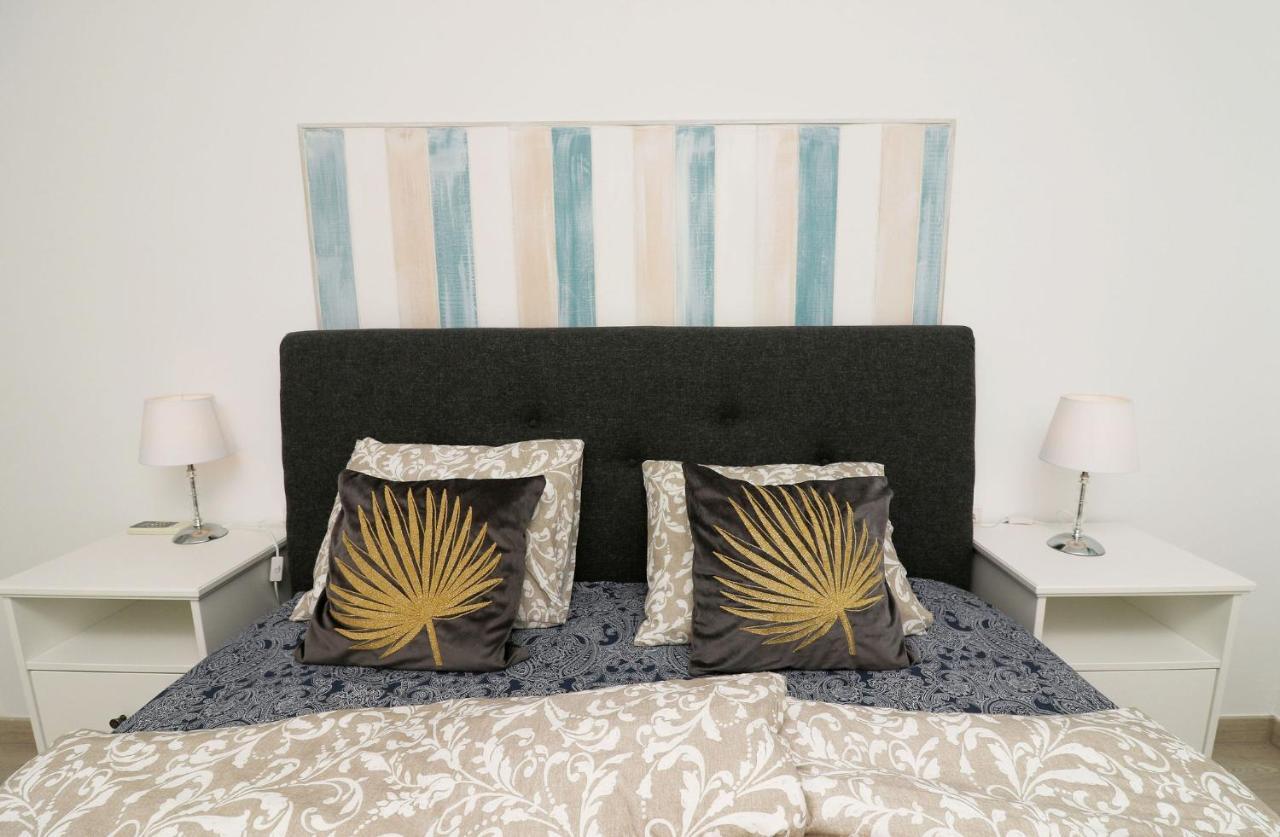 Family Apartment Walking Distance To The Sea And All Amenities Sitio de Calahonda Bagian luar foto