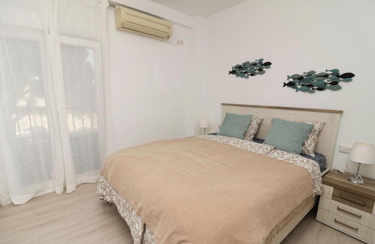 Family Apartment Walking Distance To The Sea And All Amenities Sitio de Calahonda Bagian luar foto